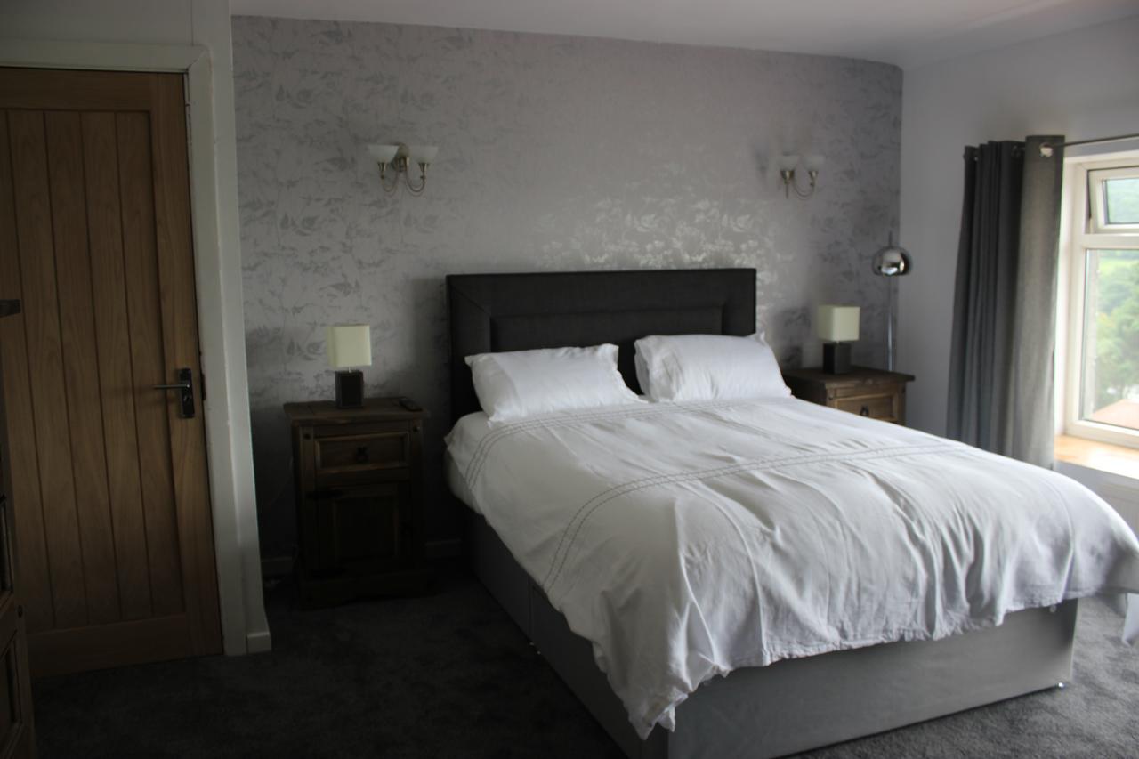 The New Lodge Pontardawe Екстер'єр фото