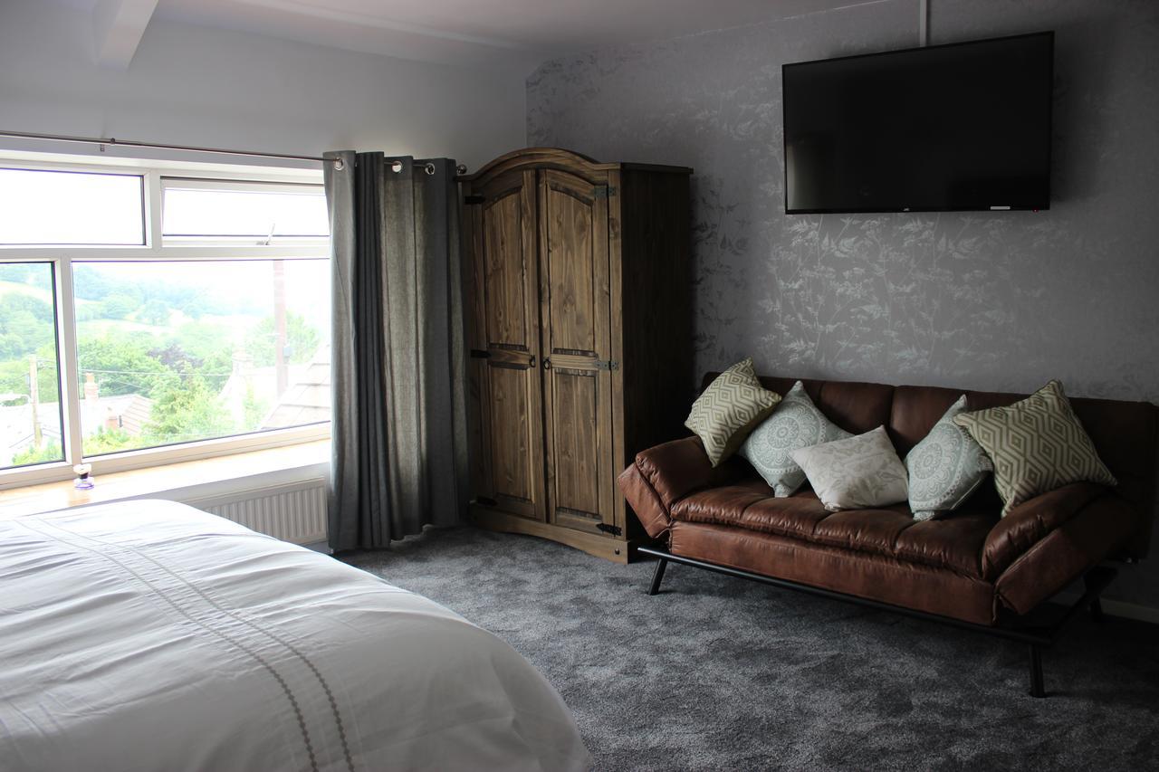 The New Lodge Pontardawe Екстер'єр фото